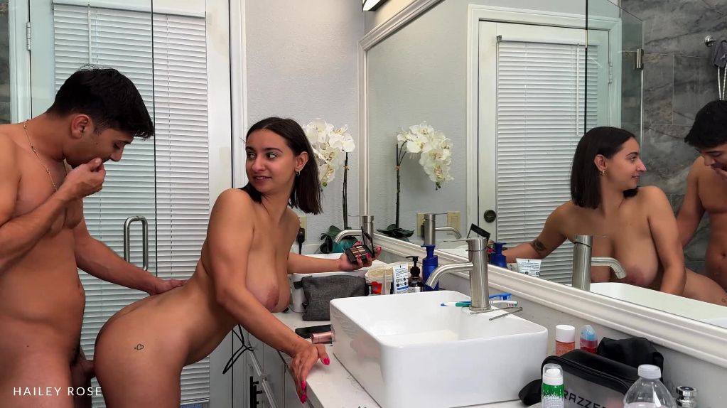 Hailey Rose Stepsis Allows Stepbro To Fuck While Doing Her Makeup Onlyfans Video Leaked